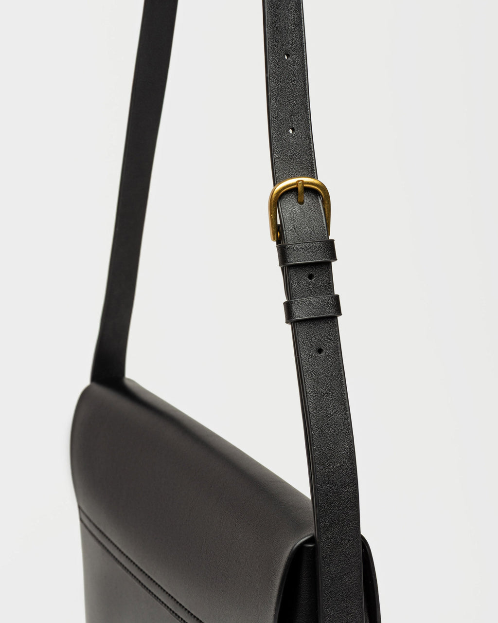 Cartera al hombro Mod en efecto cuero liso