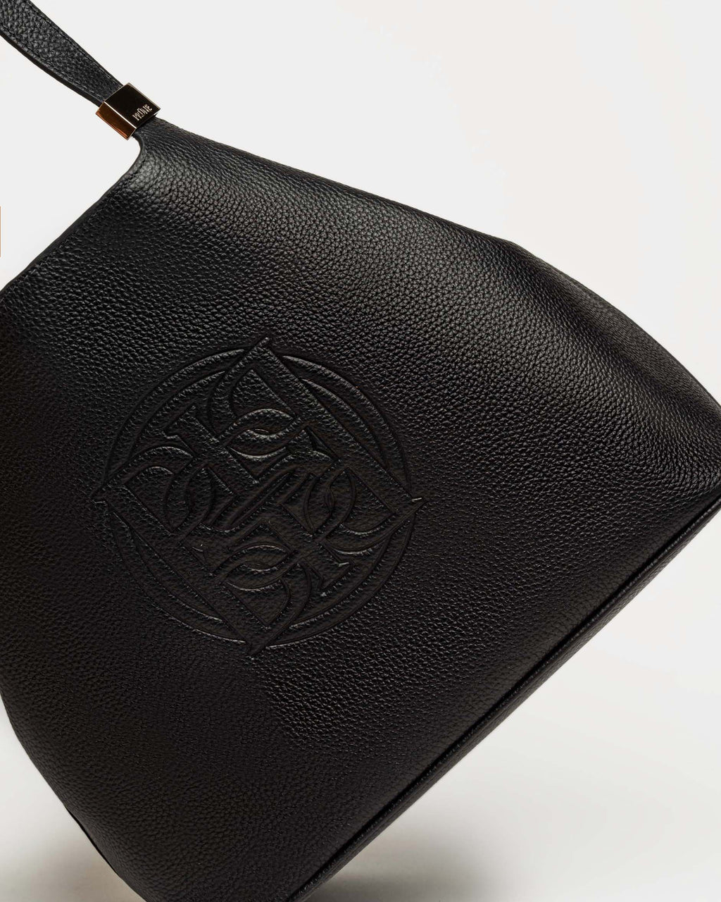 Bolso Eterial en cuero graneado