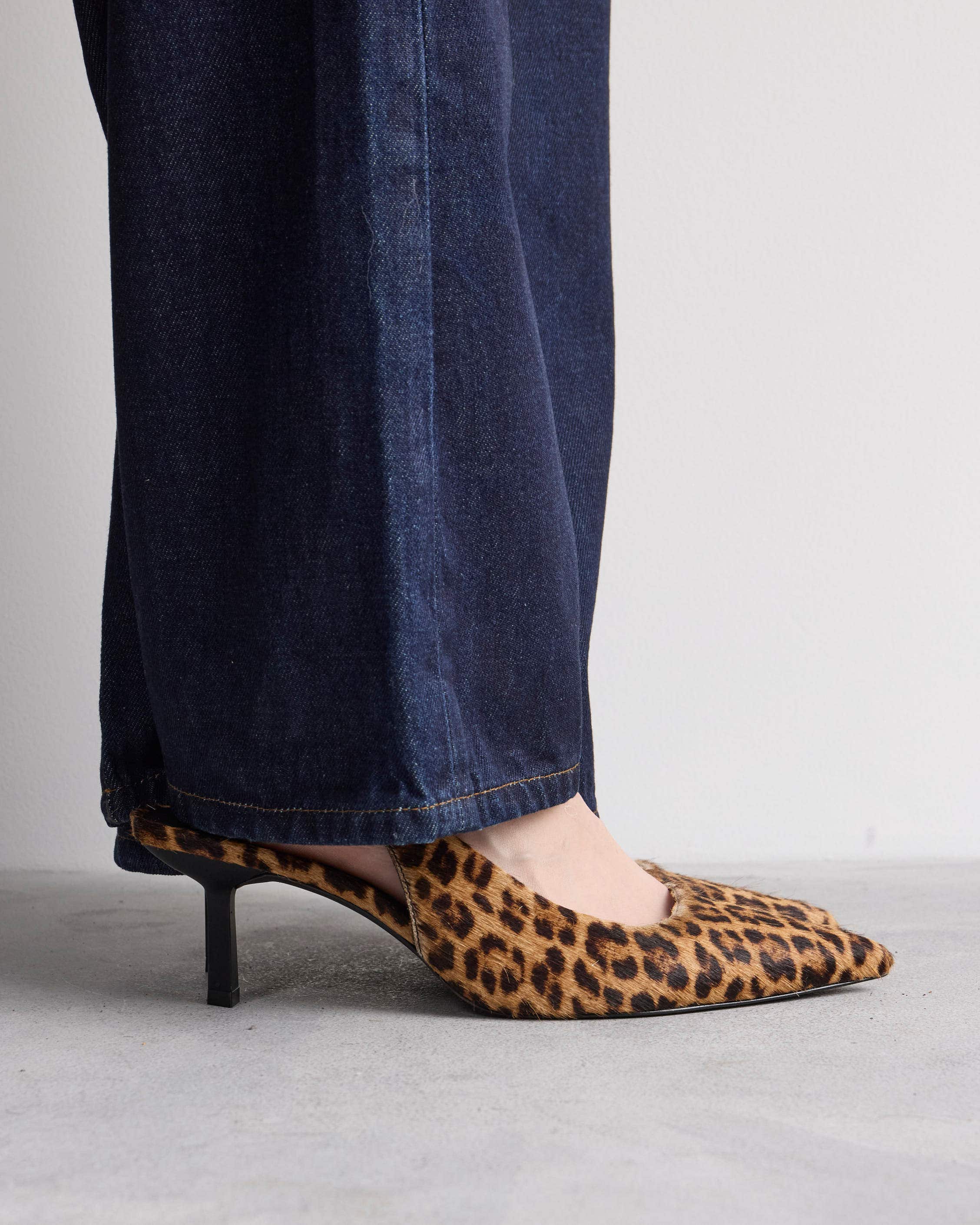 Stiletto Naomi en pelo leopardo