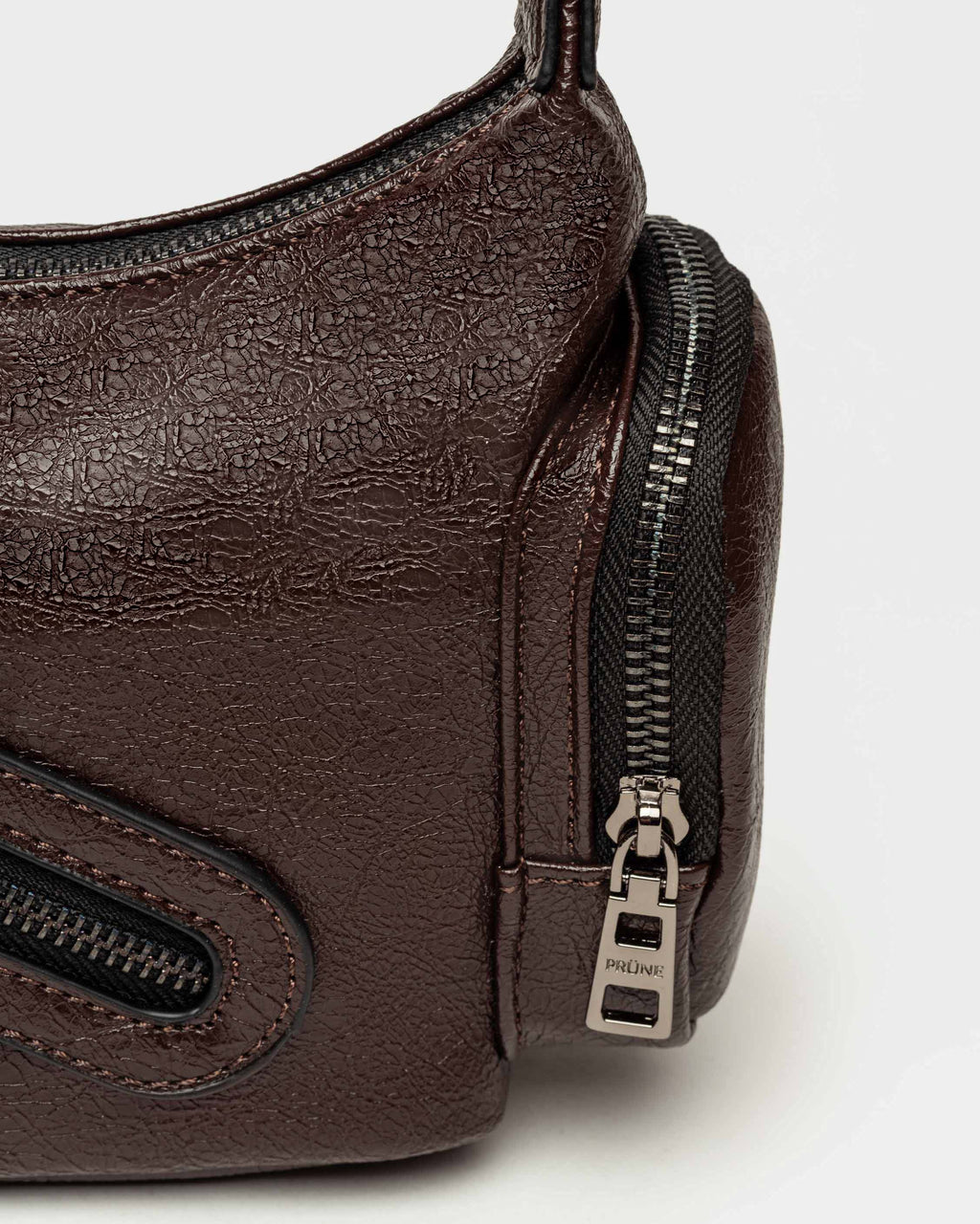 Cartera al hombro Kendall en efecto cuero arrugado