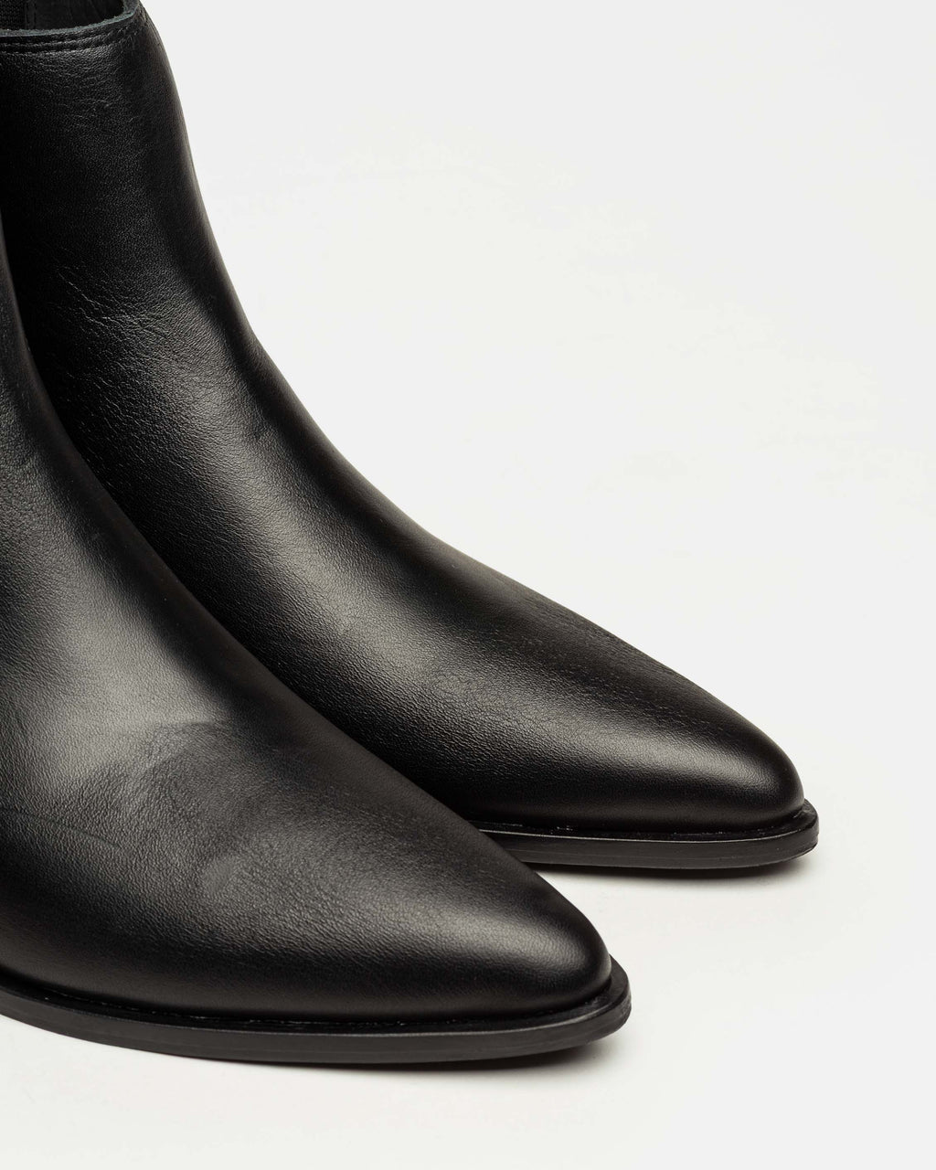 Bota caña baja Samy en cuero liso