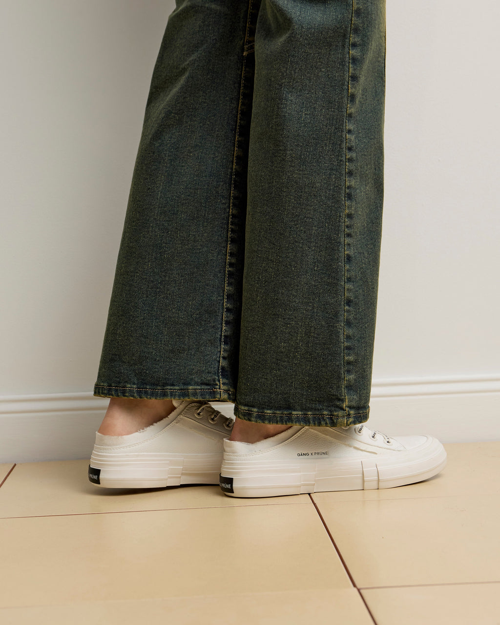 Sneaker The Gäng en efecto cuero